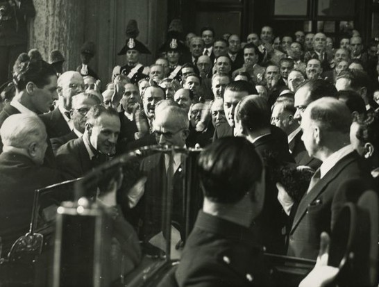 Einaudi e la moglie con il presidente della Camera Gronchi e il presidente del Senato Bonomi