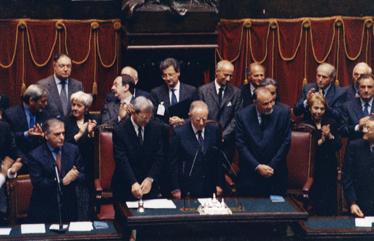 Discorso e giuramento di Carlo Azeglio Ciampi dinanzi al Parlamento in seduta comune dopo la sua elezione a Presidente della Repubblica.