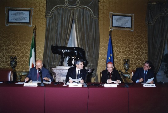 Tavolo di Presidenza del Forum Internazionale sul tema: 'L'Europa nel pensiero e nell'opera di Giovanni Paolo II'