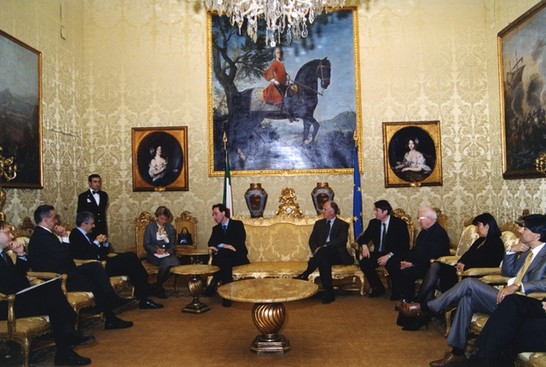 Il Presidente della Camera dei deputati, Pier Ferdinando Casini, a colloquio con il Sindaco di Lourdes, Jean Pierre Artiganave
