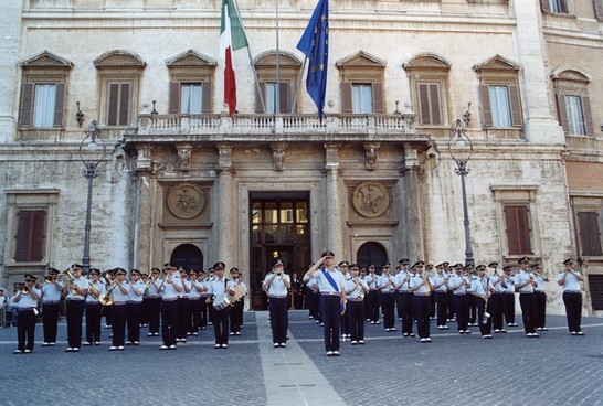 Esibizione della banda musicale dell'Aeronautica.