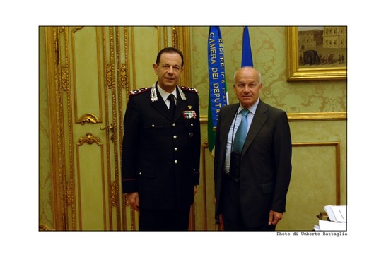 Il Presidente della Camera dei deputati, Fausto Bertinotti, riceve il Comandante generale dell'Arma dei Carabinieri, Luciano Gottardo