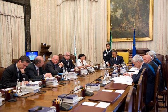 Palazzo Montecitorio - Il Presidente della Camera Gianfranco Fini incontra una Delegazione della Conferenza dei Presidenti delle Assemblee delle Regioni e delle Province a statuto autonomo