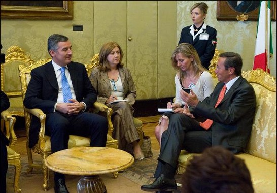 Il Presidente della Camera dei deputati, Gianfranco Fini, a colloquio con il Primo Ministro del Montenegro, Milo Djukanovic