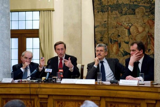 Incontro sul tema 'Verso il federalismo. Una discussione in occasione del primo numero per il 2009 de I Quaderni di italiani europei'