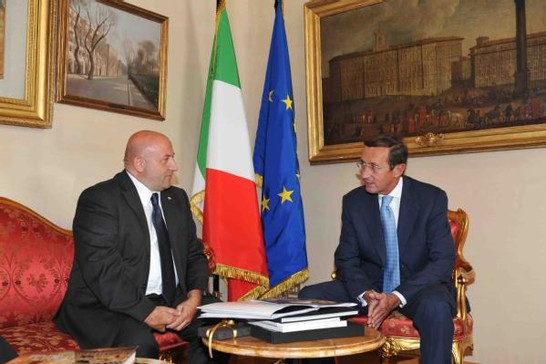 Montecitorio - Il Presidente della Camera Gianfranco Fini incontra Franco Bettoni Presidente dell'Associazione Nazionale Mutilati ed Invalidi del Lavoro (ANMIL)