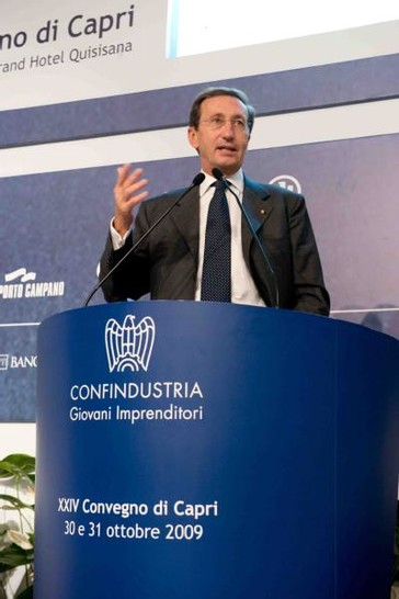 Capri (NA) - Il Presidente della Camera dei deputati Gianfranco Fini interviene al XXIV convegno dei Giovani Imprenditori di Confindustria: 'Mediterraneo - dall'Europa al Golfola rotta verso nuovi orizzonti'