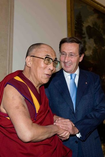 Palazzo Montecitorio - Il Presidente della Camera Gianfranco Fini incontra il Dalai Lama