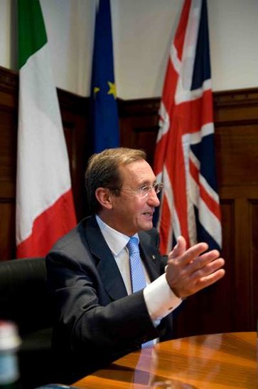 Londra - Il Presidente della Camera dei deputati Gianfranco Fini in visita ufficiale nel Regno Unito