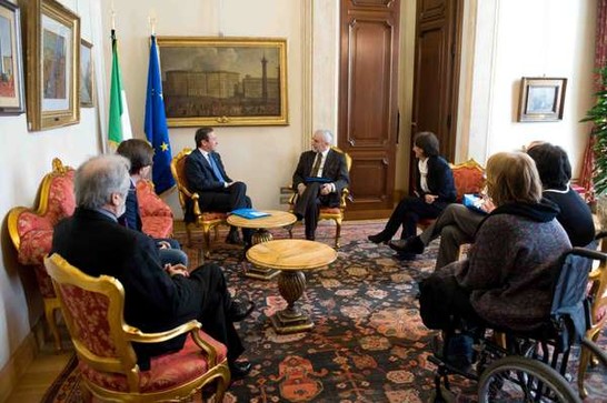 Montecitorio - Il Presidente della Camera dei deputati Gianfranco Fini riceve una delegazione della CGILguidata da Stefano Cecconiper la campagna 'Io non costringocuro'