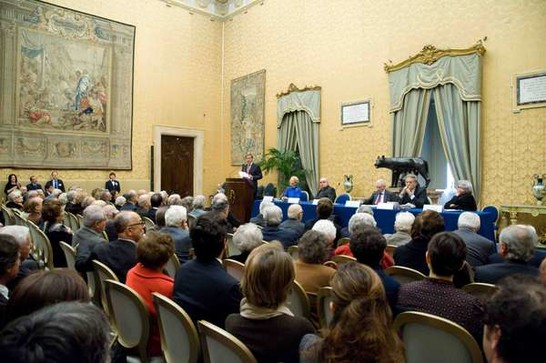 Montecitorio, Sala della Lupa - Il Presidente della Camera dei deputati Gianfranco Fini interviene alla Cerimonia commemorativa di Oronzo Reale