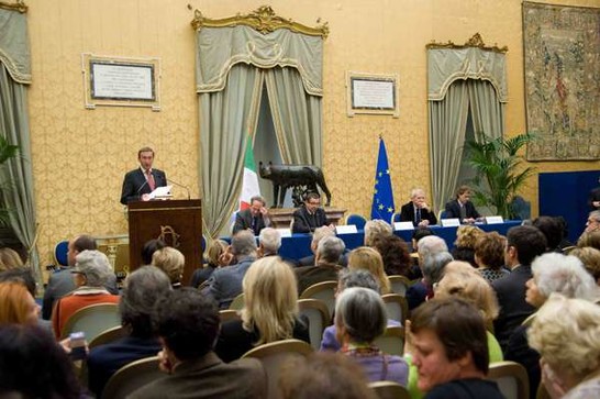 Il Presidente della Camera dei deputati Gianfranco Fini interviene al Convegno su 'Rete per la Memoria della Shoahcontro le discriminazioniper una cittadinanza condivisa'