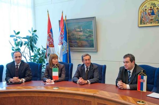 Il Presidente della Camera dei deputati Gianfranco Fini con il Primo Vice Ministro e Ministro dell'Interno serbo Ivica Dacic