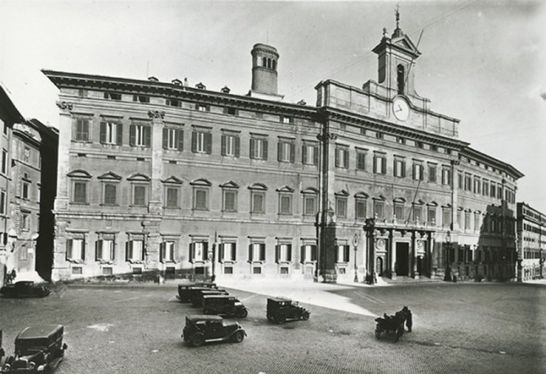 Palazzo Montecitorio - Veduta del prospetto principale
