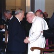 Il Presidente della Repubblica, Carlo Azeglio Ciampi, rende omaggio al Santo Padre