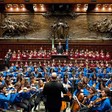 Aula di Montecitorio - Il Presidente della Camera dei deputati Gianfranco Fini interviene al Concerto di Natale della Juni Orchestra e del Coro di Voci Bianche dell'Accademia Nazionale di Santa Cecilia