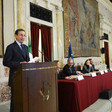 Il Presidente della Camera dei deputati, Gianfranco Fini, con  i relatori Walter Veltroni, Paolo Conti, Dina D'Isa e Barbara Palombelli