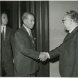 Il presidente della Camera dei Deputati Giovanni Leone riceve l'ambasciatore giapponese a Roma
