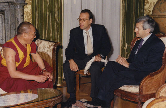 Il Presidente della Camera dei deputati, Luciano Violante, a colloquio con il Dalai Lama