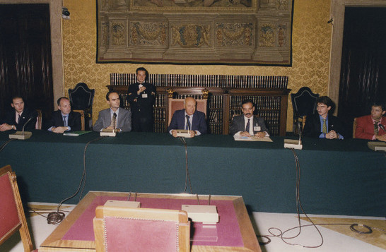 Il Vicepresidente della Camera dei deputati, Lorenzo Acquarone, nella Sala della Lupa con gli Alfieri del Lavoro