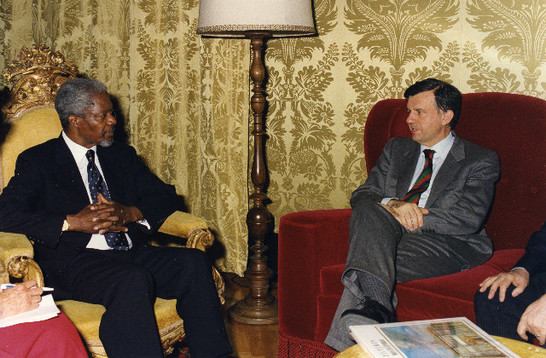 Il Presidente della Commissione Difesa della Camera dei deputati, Valdo Spini, a colloquio con il Segretario Generale dell'ONU, Kofi Annan