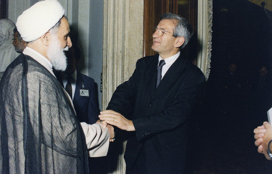 Il Presidente della Camera dei deputati, Luciano Violante, saluta il Presidente dell' Assemblea Consultiva della Repubblica islamica dell'Iran, Ali Akbar Nategh-Nouri