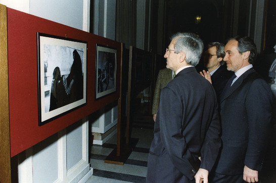 Inaugurazione della mostra fotografica 'I bambini di Bagdad'
