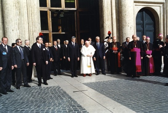 Sua Santità Giovanni Paolo II riceve gli Onori Militari in Piazza Montecitorio