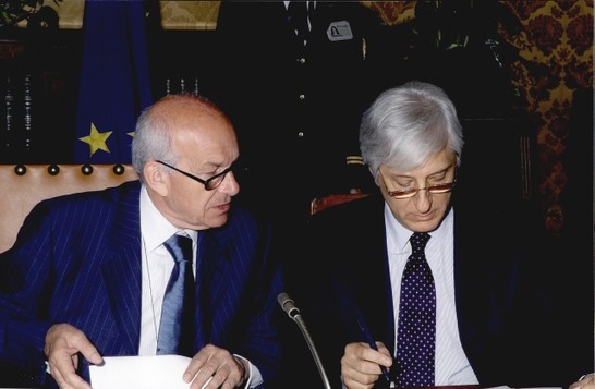 Il Presidente della Camera dei deputati, Fausto Bertinotti, insieme al Segretario generale, Ugo Zampetti