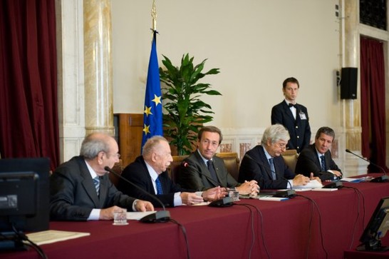 Il Tavolo dei relatori