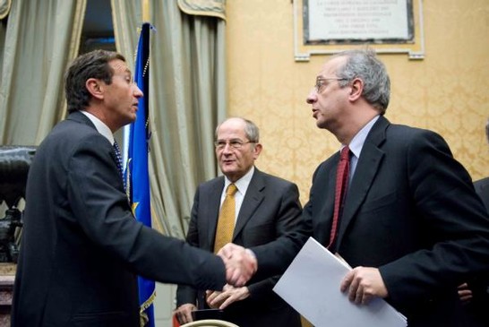 Il Presidente della Camera dei deputati, Gianfranco Fini, con l'onorevole Walter Veltroni, Segretario del Partito Democratico