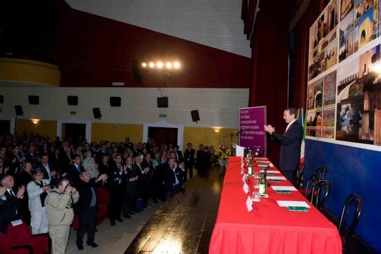 Mazara del Vallo (TP)Teatro Rivoli - Il Presidente della Camera Gianfranco Fini alla presentazione del libro 'I traditori' di Nicola Cristaldi