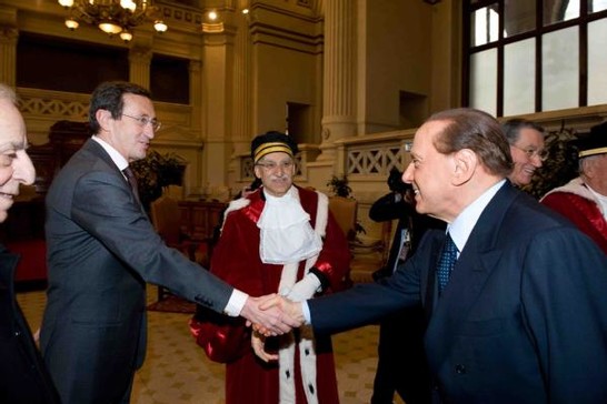 Il Presidente della Camera dei deputati, Gianfranco Fini, con il Presidente del Consiglio dei Ministri, Silvio Berlusconi