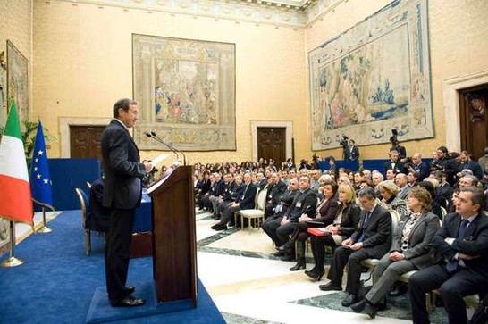 Il Presidente della Camera dei deputati, Gianfranco Fini, interviene all'inaugurazione della mostra 'Pagine di pietra. I Dauni tra VII e VI secolo a.C.'