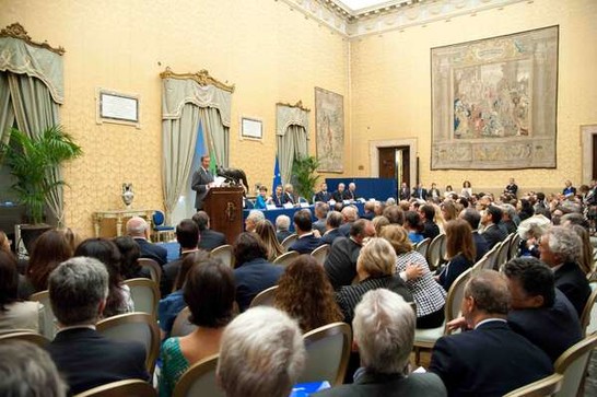 Il Presidente della Camera dei deputati Gianfranco Fini interviene alla presentazione della Relazione della Commissione di garanzia dell'attuazione della legge sullo sciopero nei servizi pubblici essenziali