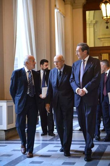 Il Presidente della Camera dei deputati Gianfranco Fini con il Presidente della Repubblica Giorgio Napolitanoe il Presidente della Fondazione della Camera dei deputati Fausto Bertinotti