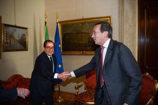 Il Presidente della Camera dei deputati, Gianfranco Fini, con il Presidente della I Commissione Affari costituzionali, Donato Bruno