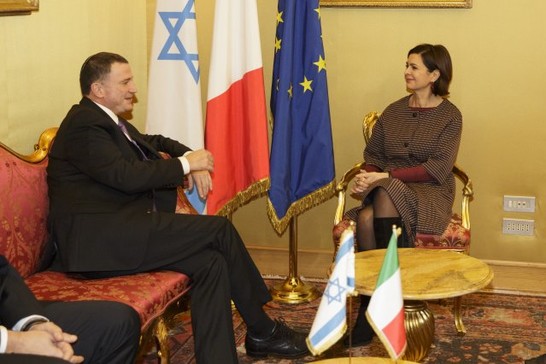 La Presidente della Camera dei deputati, Laura Boldrini, a colloquio con il Presidente del Parlamento dello Stato di Israele, Yuli-Yoel Edelstein