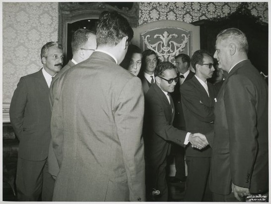 Dirigenti DC dell'America Latina visitano Montecitorio e vengono ricevuti dal presidente della Camera dei Deputati Brunetto Bucciarelli Ducci