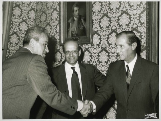 Il presidente della Camera dei Deputati Pietro Ingrao riceve l'ambasciatore arabo