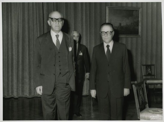 Il Governatore della Banca d'Italia Paolo Baffi e Carlo Azeglio Ciampi in posa