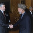 Il Presidente della Camera dei deputati, Pier Ferdinando Casini, saluta il Primo Ministro dell' Afghanistan, Hamid Karzai