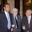 Il Presidente della Camera dei deputati, Gianfranco Fini, accompagna nella Sala della Lupa il Presidente Emerito della Repubblica, Francesco Cossiga