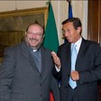 Il Presidente della Camera dei deputati, Gianfranco Fini, riceve don Fortunato Di Noto