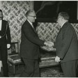 Il presidente della Camera dei Deputati Giovanni Leone riceve il presidente dell'Internazionale Socialista Alsing Andersen